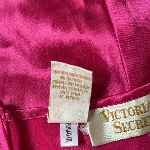 Vintage gold label Victoria's Secret hot Pink Chemise Satin teddy bodysuit - Picture 11 of 11